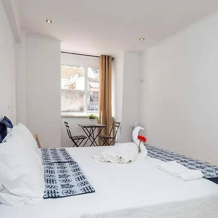 Castelo Cosy דירה